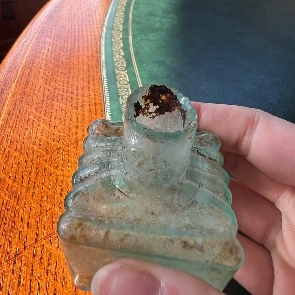 Antique Vintage Victorian Glass Inkwell - Picture 6 of 6